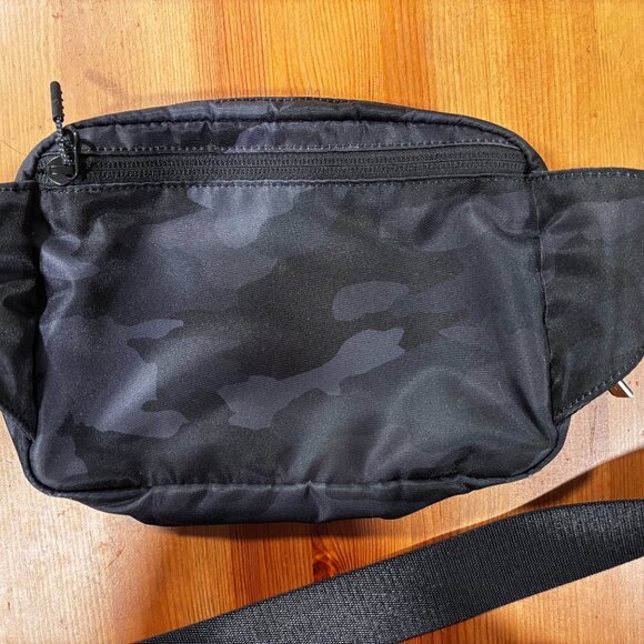 Lululemon Everywhere Belt Bag Large 2L H3DC (Heritage 365 Camo Deep Coal Multi) - Picture 4 of 4